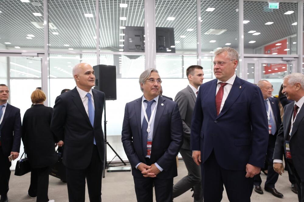 Azərbaycan beynəlxalq iqtisadi forumda təmsil olunub