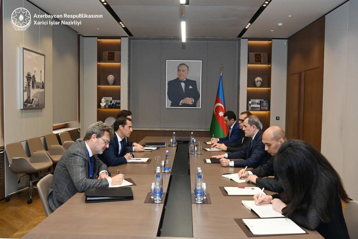 Ceyhun Bayramov NATO-nun xüsusi nümayəndəsi ilə görüşüb