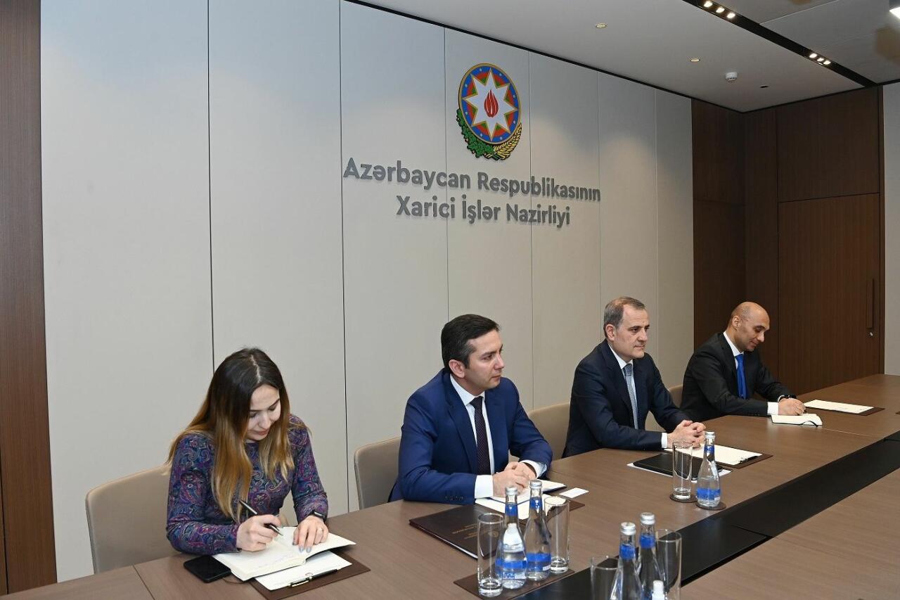 Ceyhun Bayramov BMT Baş katibinin köməkçisi ilə görüşüb
