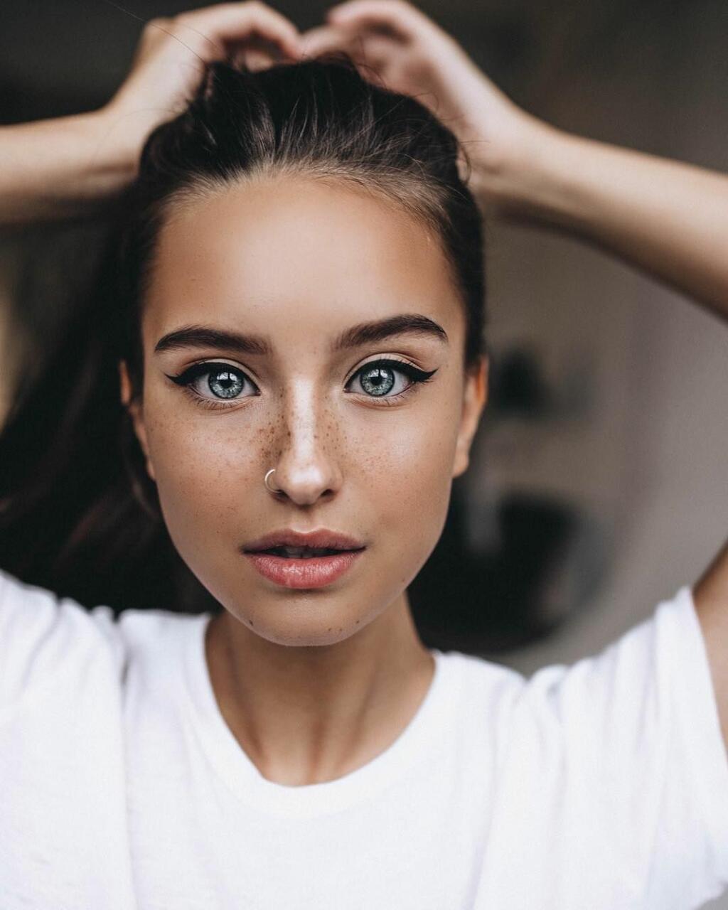 24 человека, которых природа щедро одарила неземной красотой