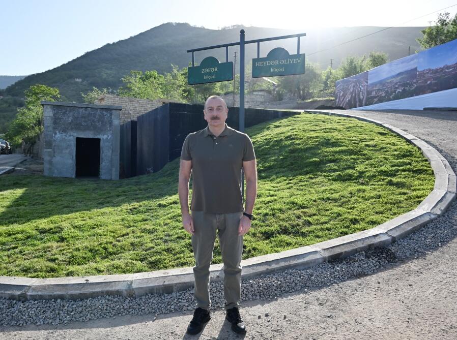 Президент Ильхам Алиев принял участие в открытии вывесок на улицах Гейдара Алиева, Победы и 28 Мая в Лачине