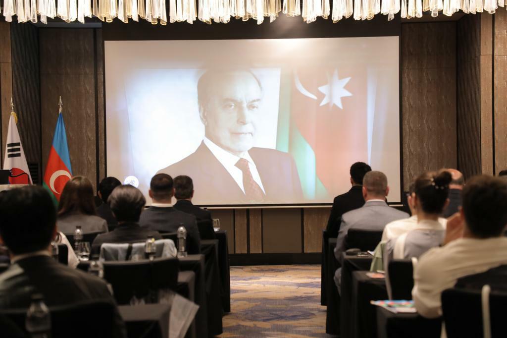 Seulda “Heydər Əliyev İli” şərçivəsində Azərbaycan icması ilə görüş olub
