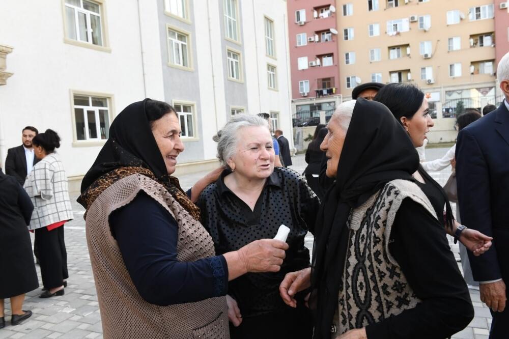Laçın şəhərinə qayıdış başlandı
