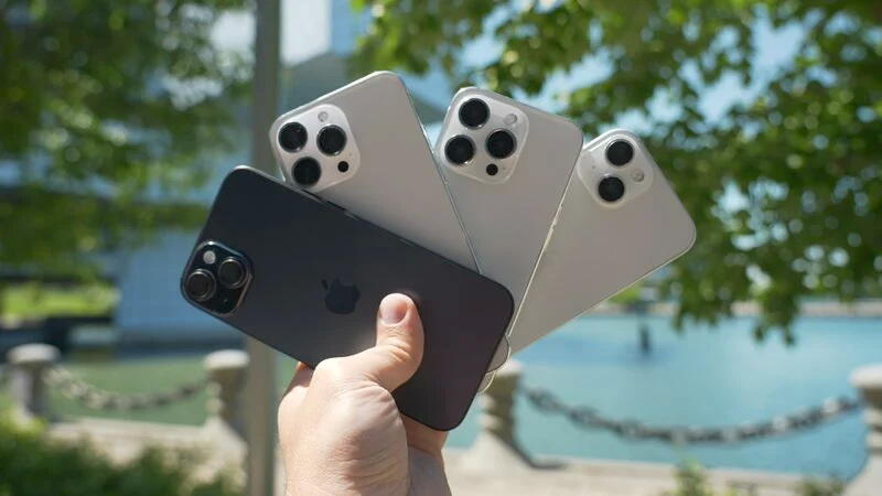 В сети появилось видео с прототипами всех iPhone 15