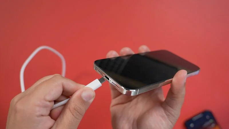 В сети появилось видео с прототипами всех iPhone 15