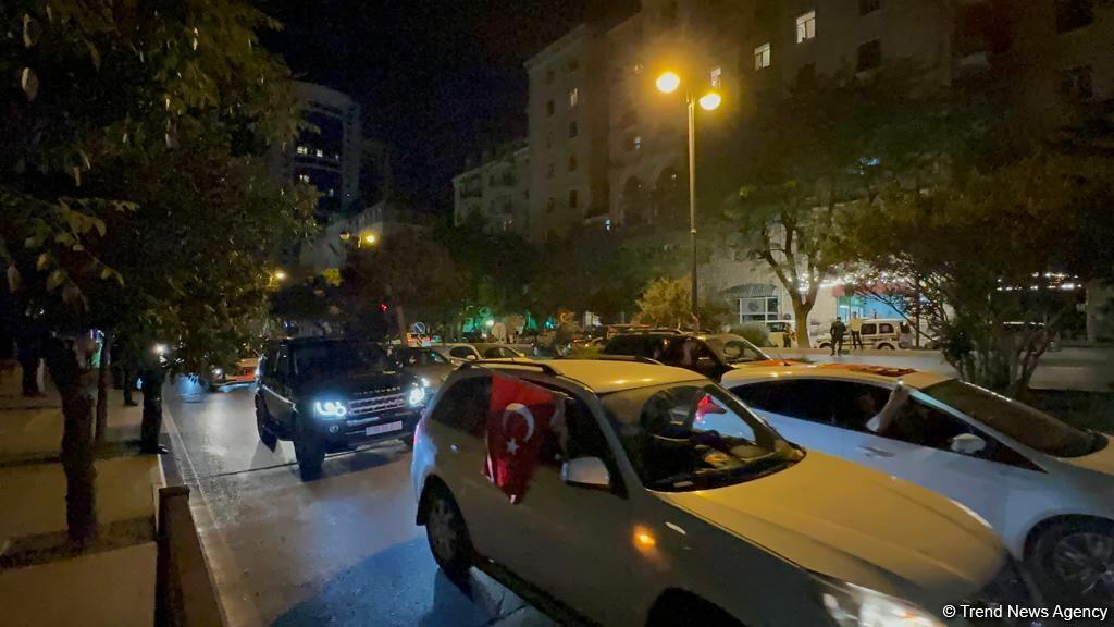 В Азербайджане отмечается победа Реджепа Тайипа Эрдогана на президентских выборах в Турции