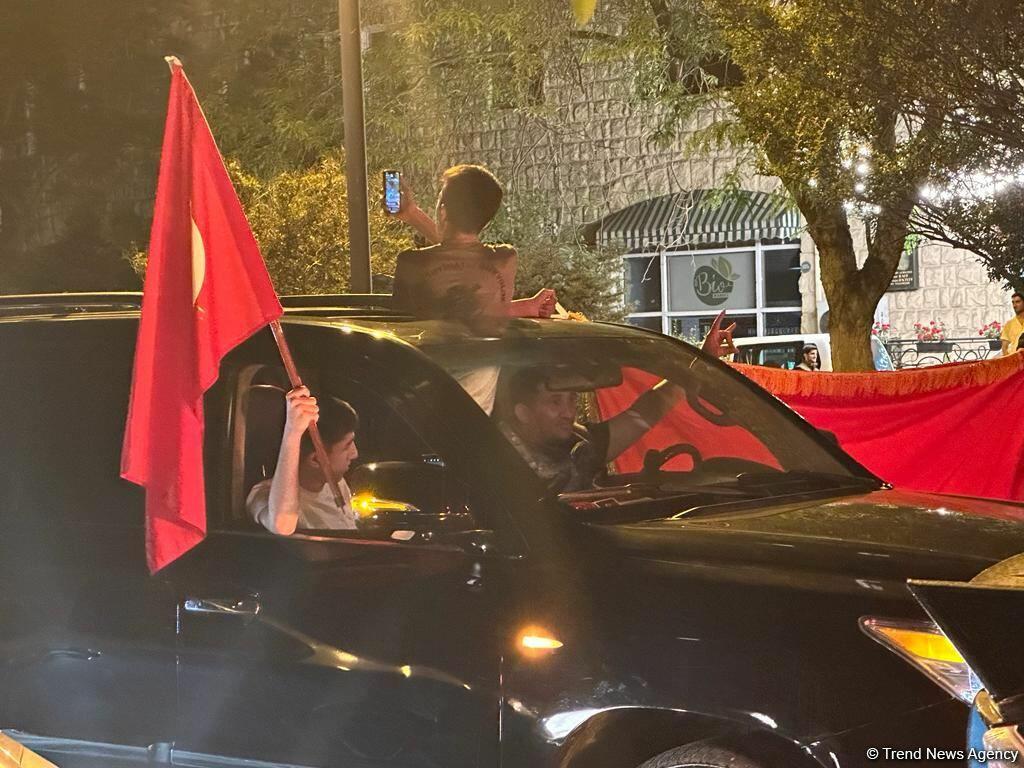 В Азербайджане отмечается победа Реджепа Тайипа Эрдогана на президентских выборах в Турции