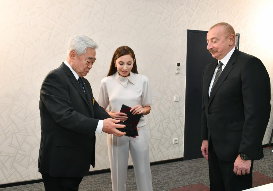 Президент Ильхам Алиев и Первая леди Мехрибан Алиева приняли участие в церемонии открытия 26-го чемпионата мира по таэквондо в Баку