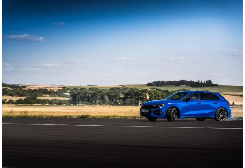 Audi готовит экстремальную версию хэтчбека RS 3