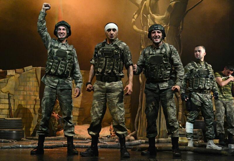 В Баку состоялась премьера спектакля "Balaca kişilər" по реальным событиям Карабахской войны