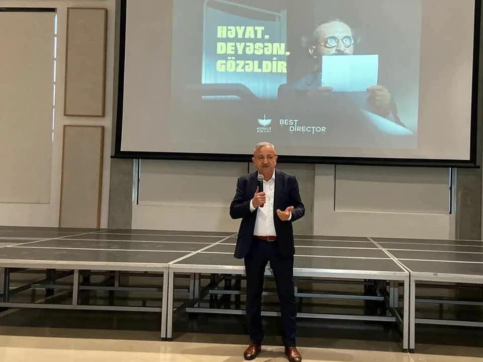 "Həyat, deyəsən, gözəldir"