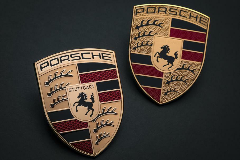 Porsche меняет логотип