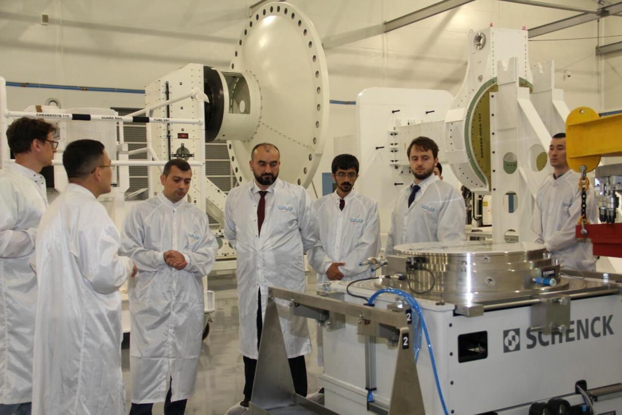 Представители ОАО "Азеркосмос" ознакомились с достижениями аэрокосмической промышленности Казахстана