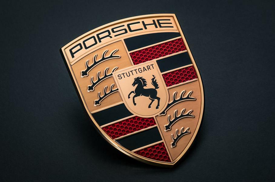 Porsche меняет логотип