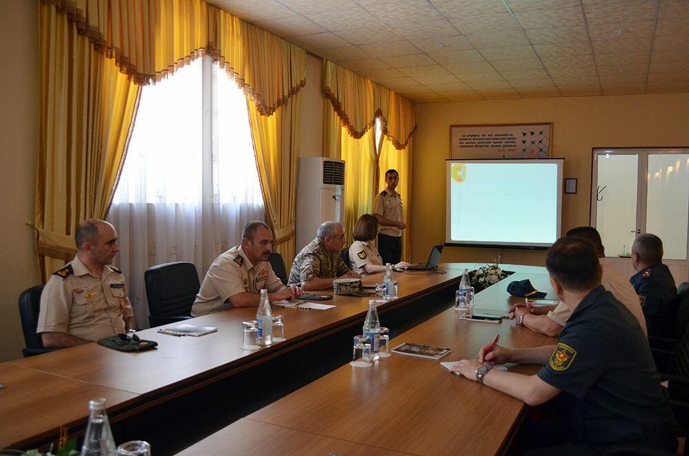 Делегация минобороны Казахстана посетила военные центры Азербайджана