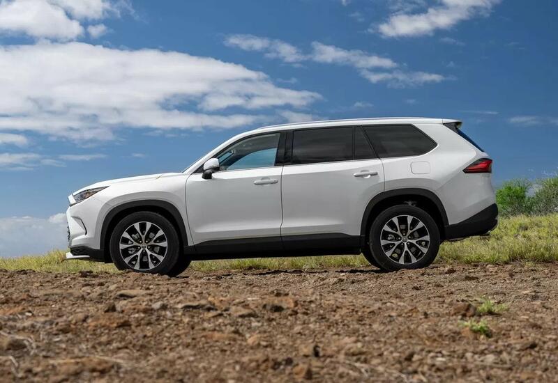 Большой кроссовер Toyota Grand Highlander выходит на рынок