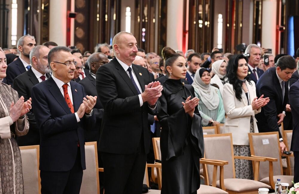 Президент Ильхам Алиев и Первая леди Мехрибан Алиева приняли участие в церемонии начала исполнения полномочий Президентом Реджепом Тайипом Эрдоганом
