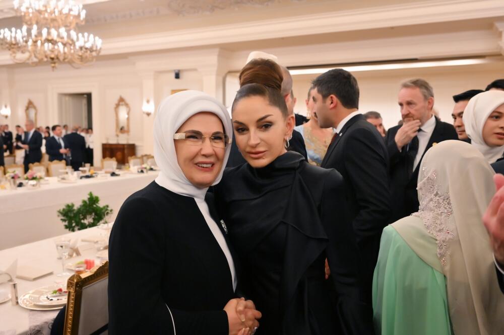 Президент Ильхам Алиев и Первая леди Мехрибан Алиева приняли участие в ужине от имени Реджепа Тайипа Эрдогана в Анкаре