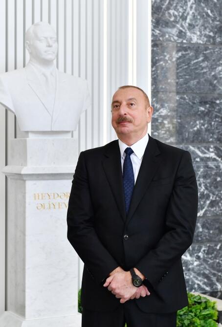 Президент Ильхам Алиев принял участие в открытии нового административного здания Министерства сельского хозяйства в Баку