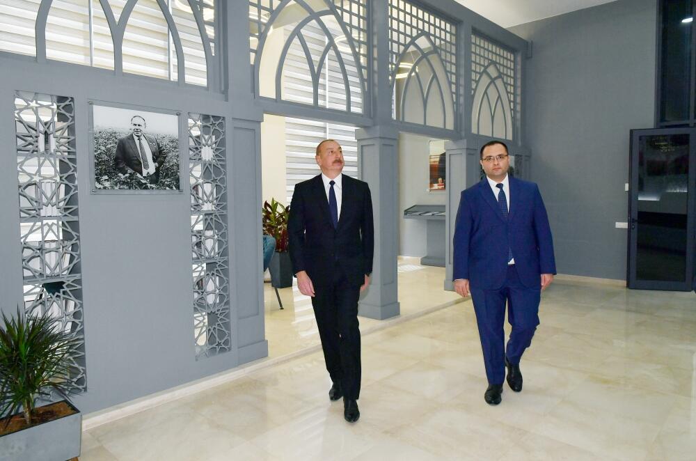 Президент Ильхам Алиев принял участие в открытии нового административного здания Министерства сельского хозяйства в Баку