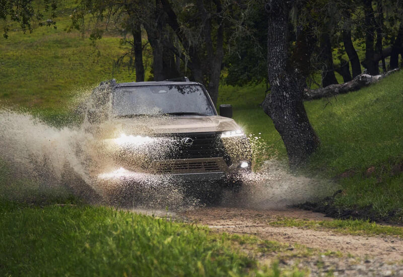 Новейшие Lexus GX и TX показали на новых изображениях