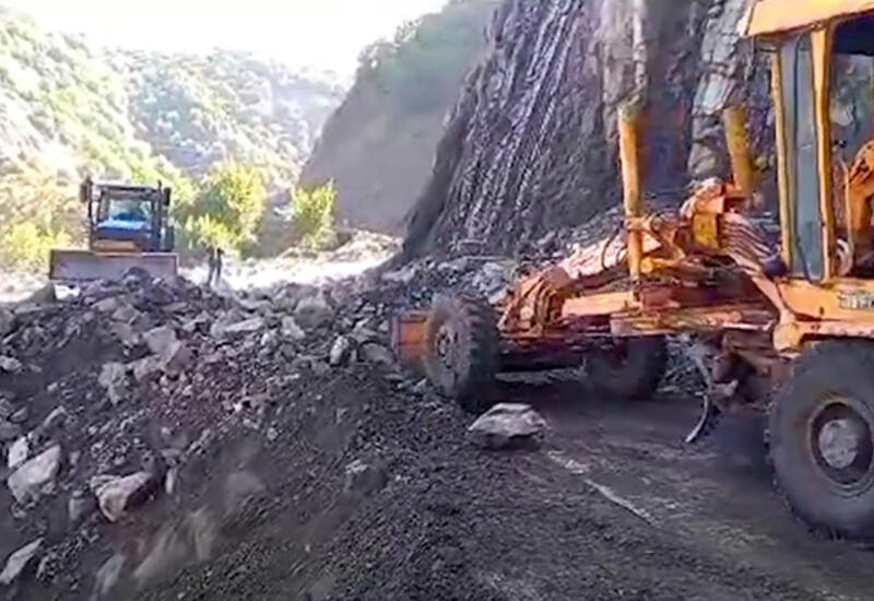İsmayıllı-Lahıc yolu ilə bağlı