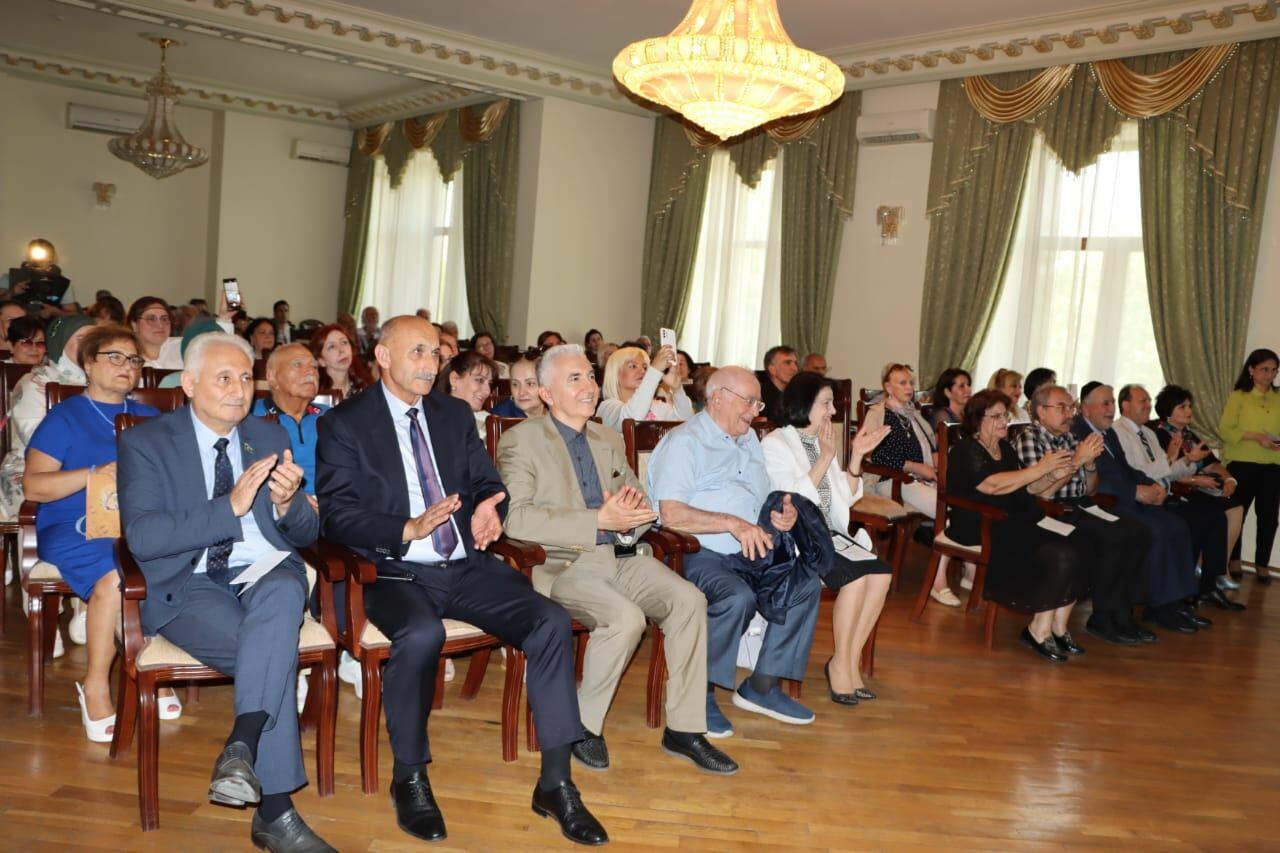 В Баку представлена книга, посвященная композитору Эльзе Ибрагимовой