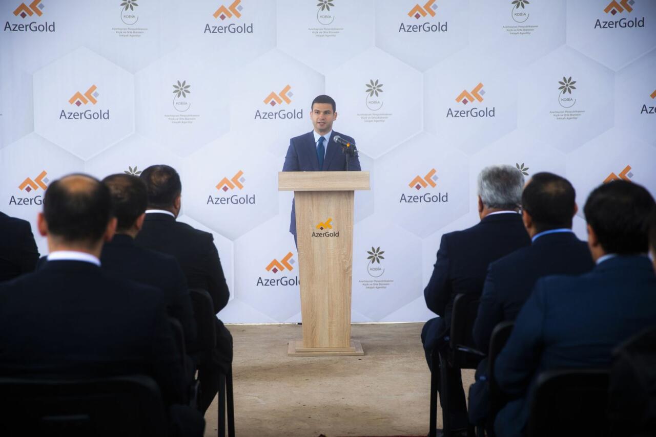 ЗАО «AzerGold» и KOBİA успешно реализовали проект «Поддержка развития пчеловодства в Дашкесанском районе»
