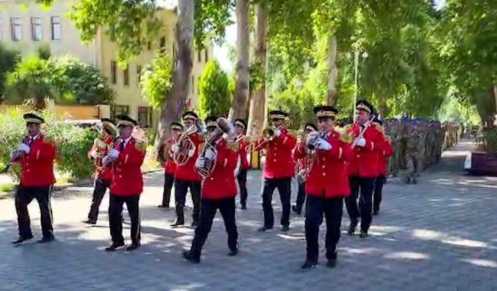 В День Вооруженных Сил прошли марши военнослужащих