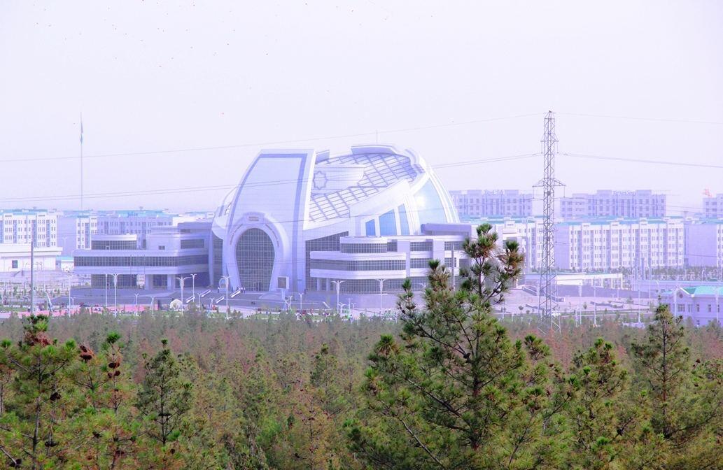 В Туркменистане состоялось торжественное открытие первого "умного" города Аркадаг