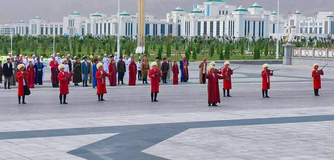 В Туркменистане состоялось торжественное открытие первого "умного" города Аркадаг