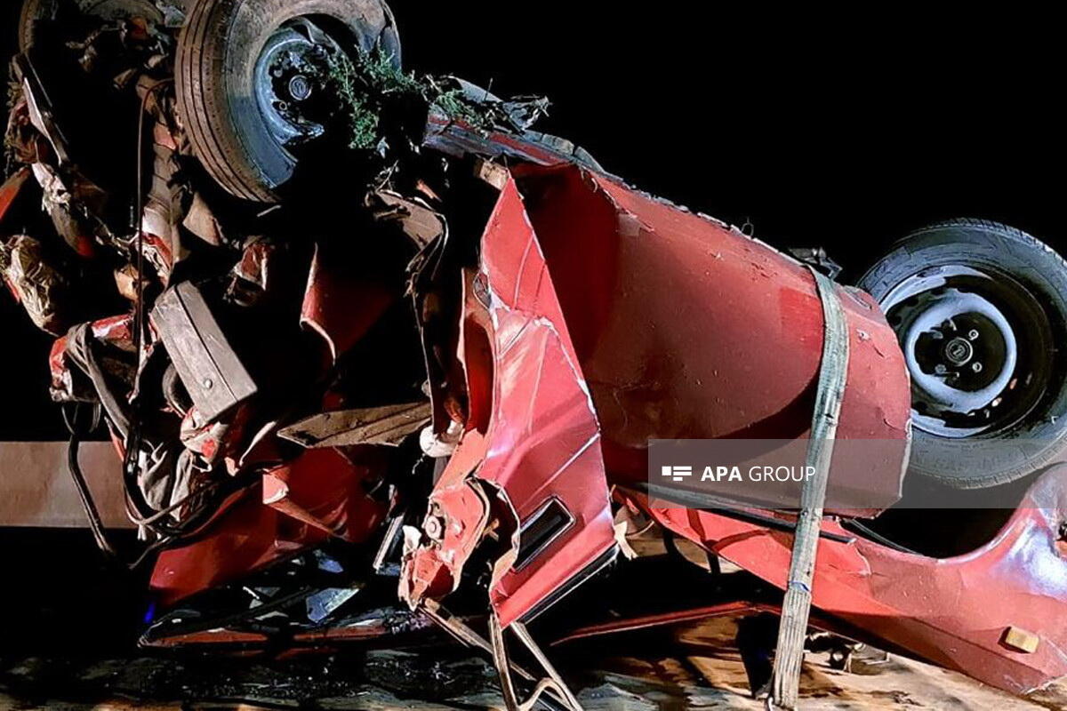 Тяжелое ДТП в Сальяне, погибли 3 человека