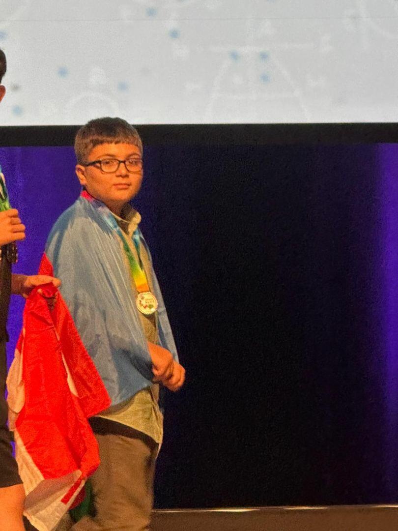 13 yaşlı həmyerlimiz riyaziyyat üzrə beynəlxalq olimpiadada gümüş medal qazanıb