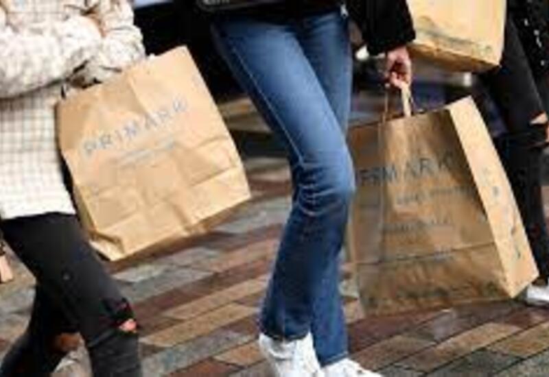 В Британии нашли объяснение падению розничных продаж