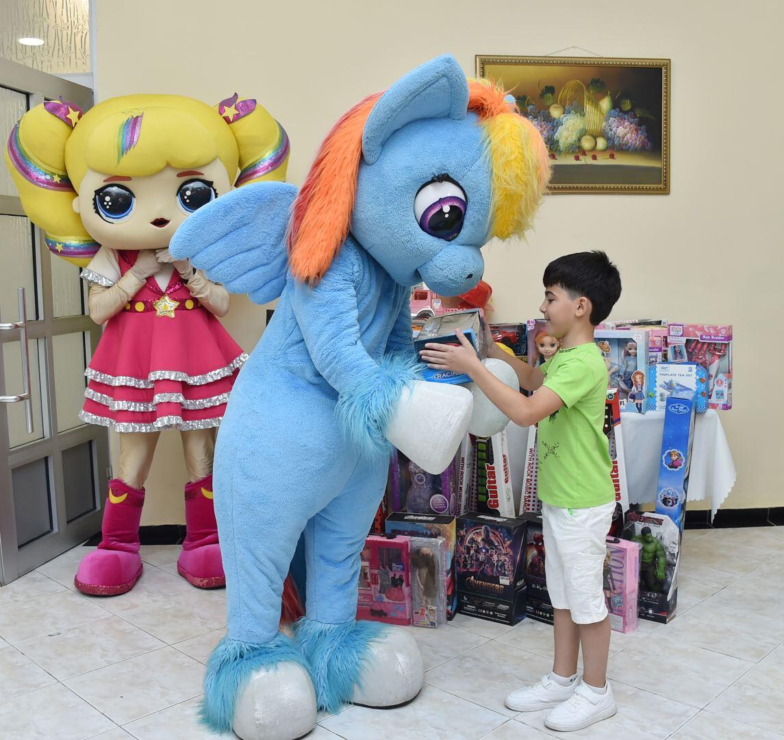 Фонд Гейдара Алиева организовал развлекательные мероприятия для детей