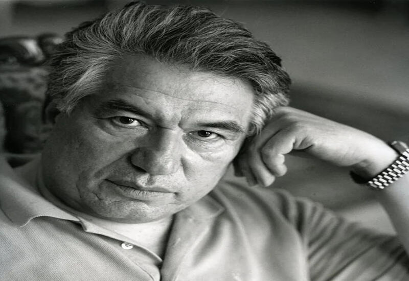 Началось изготовление памятника Чингизу Айтматову