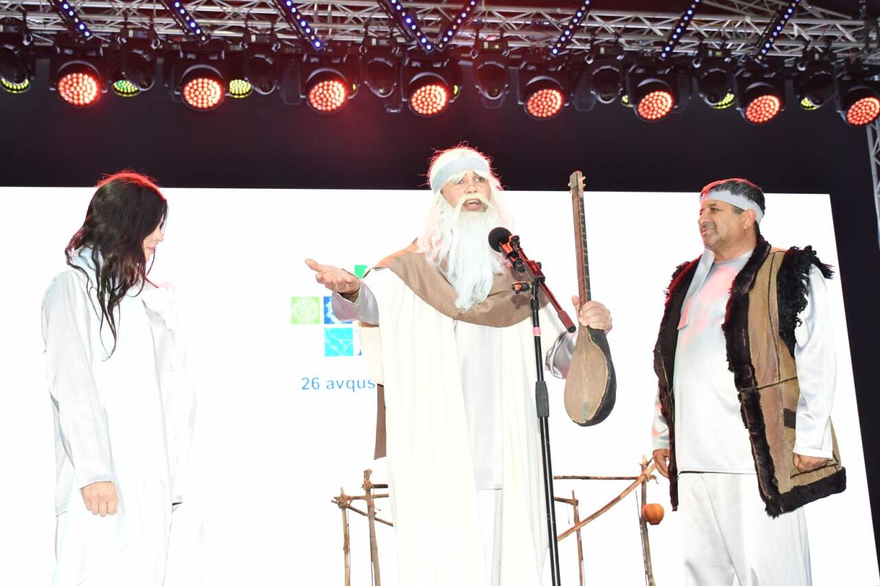 Уникальное творческое пространство с участием актеров, художников и мастеров представлено на первых Днях города Лачин