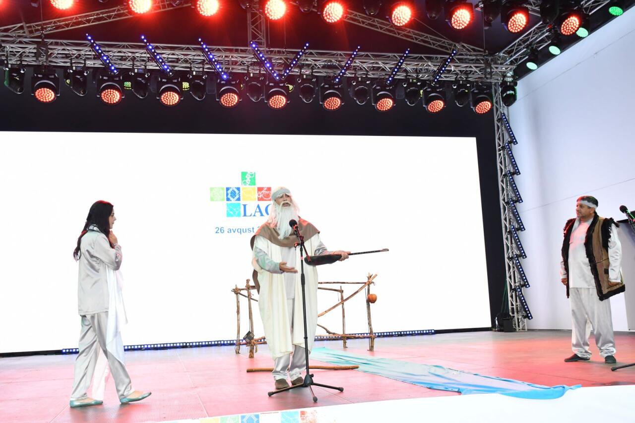 Уникальное творческое пространство с участием актеров, художников и мастеров представлено на первых Днях города Лачин