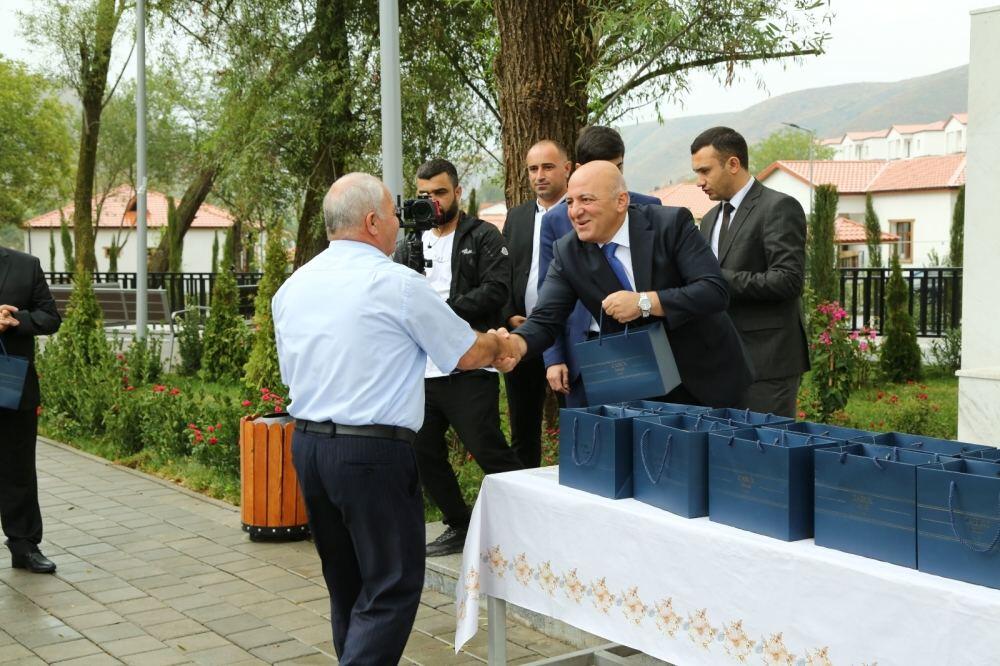 Семьи, вернувшиеся в Забух, получили ключи от новых квартир