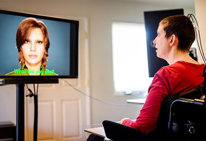 Искусственный интеллект вернул голос парализованной женщине