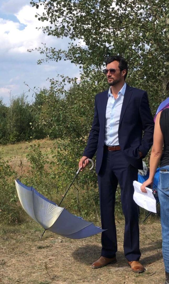 Азербайджанец решает познакомиться с русской женщиной, которую спасло сердце его жены