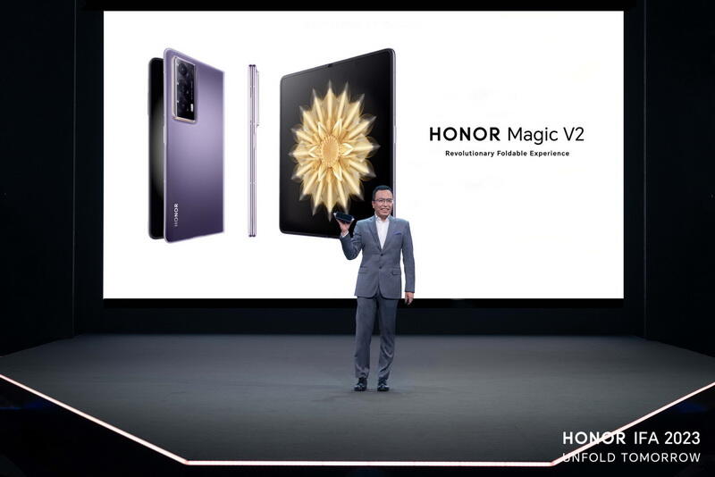 Первая глобальная демонстрация HONOR Magic V2 на выставке IFA 2023