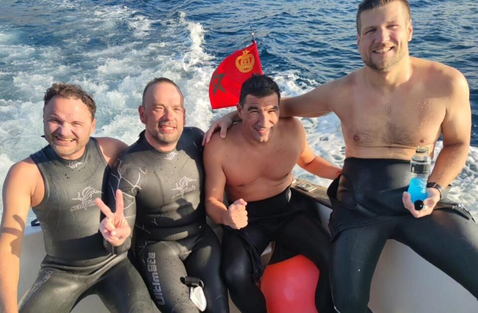 Гибралтарский пролив покорился азербайджанским пловцом