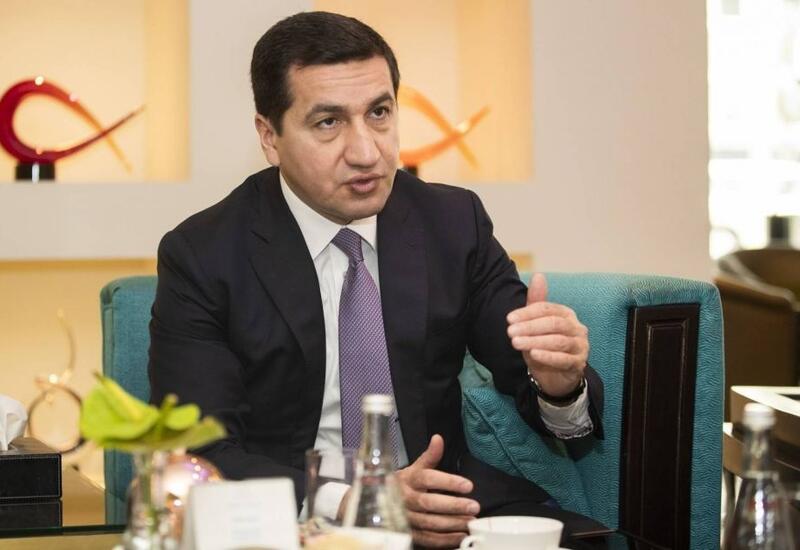 Хикмет Гаджиев обсудил с представителями Бакинского офиса Красного Креста гуманитарные вопросы