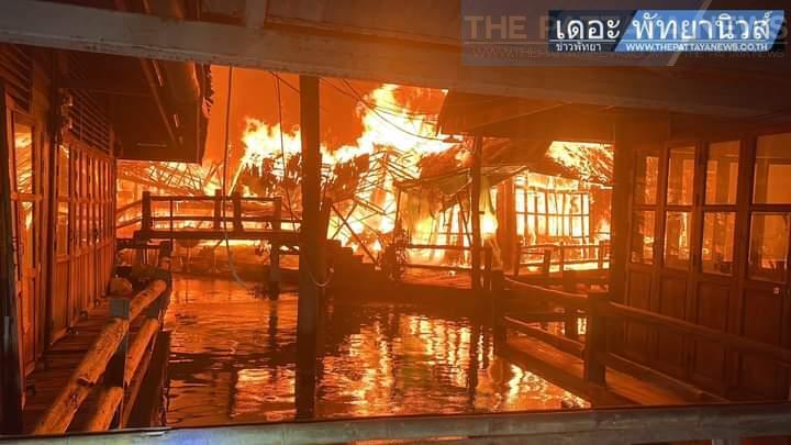 В Таиланде сгорела популярная у туристов достопримечательность