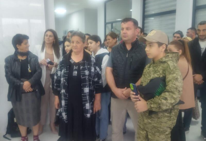 Семьям, вернувшимся в Физули, вручены ключи от квартир