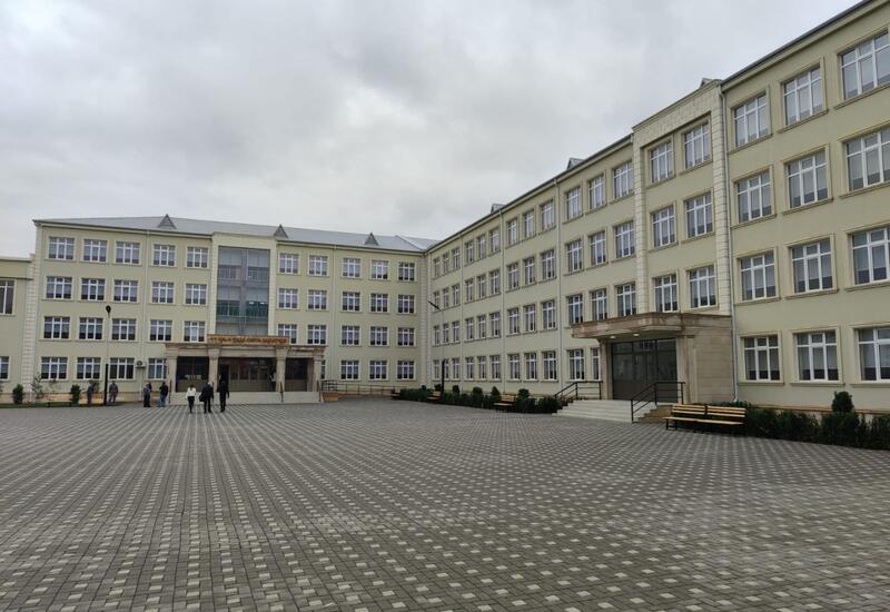 Новооткрывшаяся школа номер 11 в Хырдалане