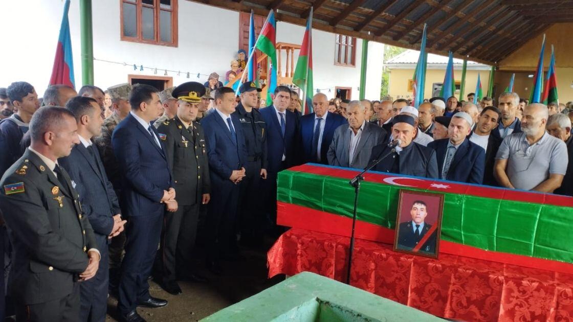 Похоронен шехид Талех Алиев