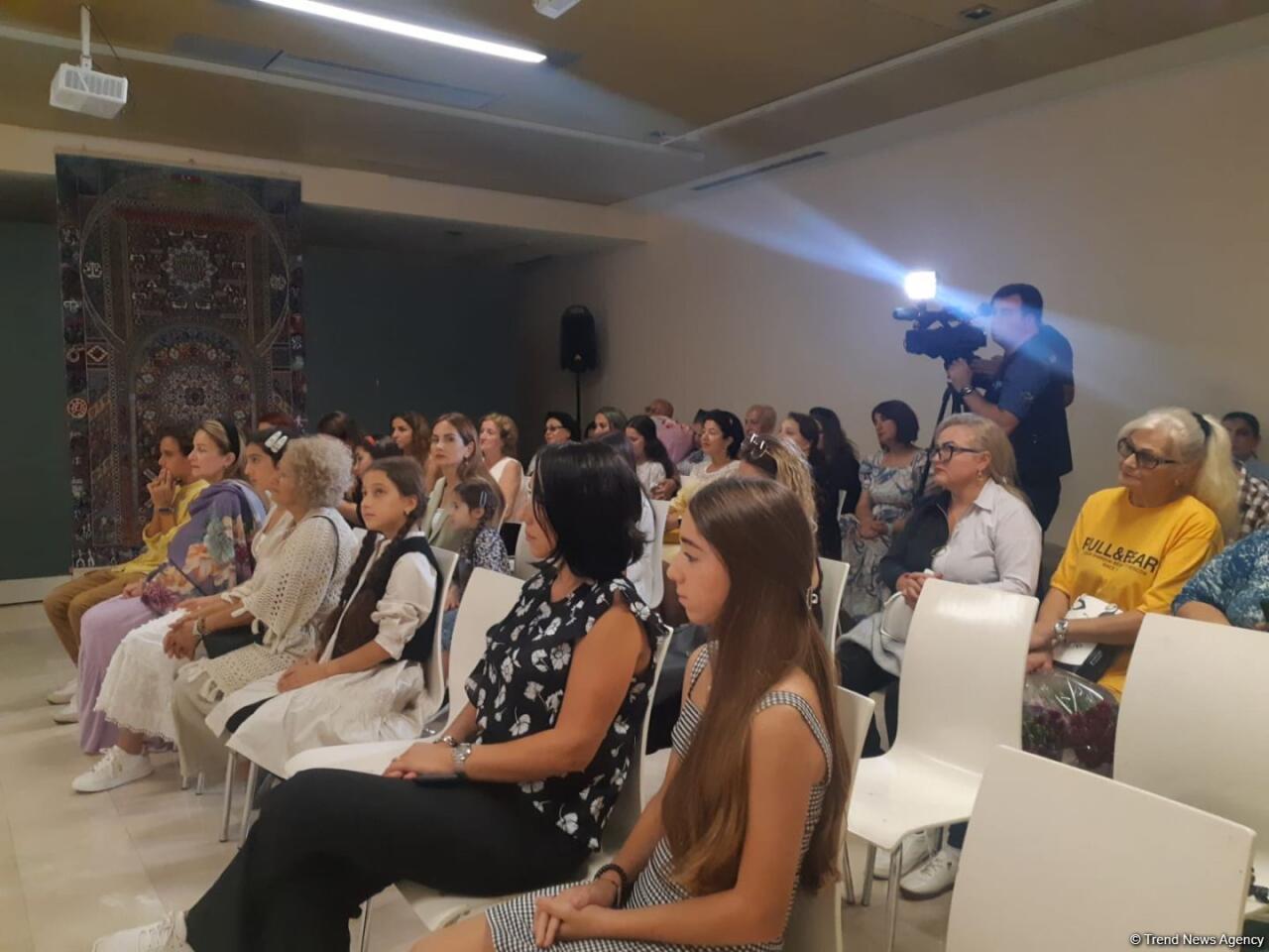 Сотканные портреты азербайджанских композиторов