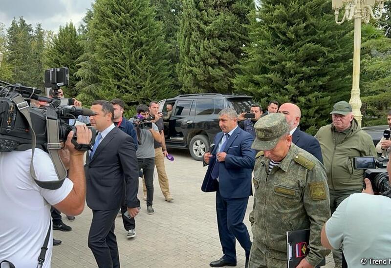 В Евлахе проходит встреча с представителями армянских жителей Карабаха